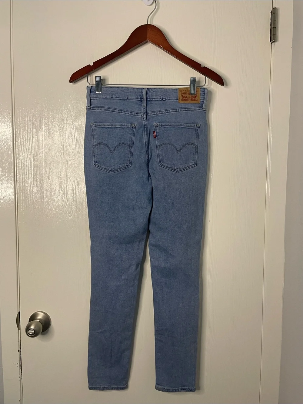 Levi’s 721 High Rise Skinny Distressed Jeans Size 28 - Picture 4 of 10